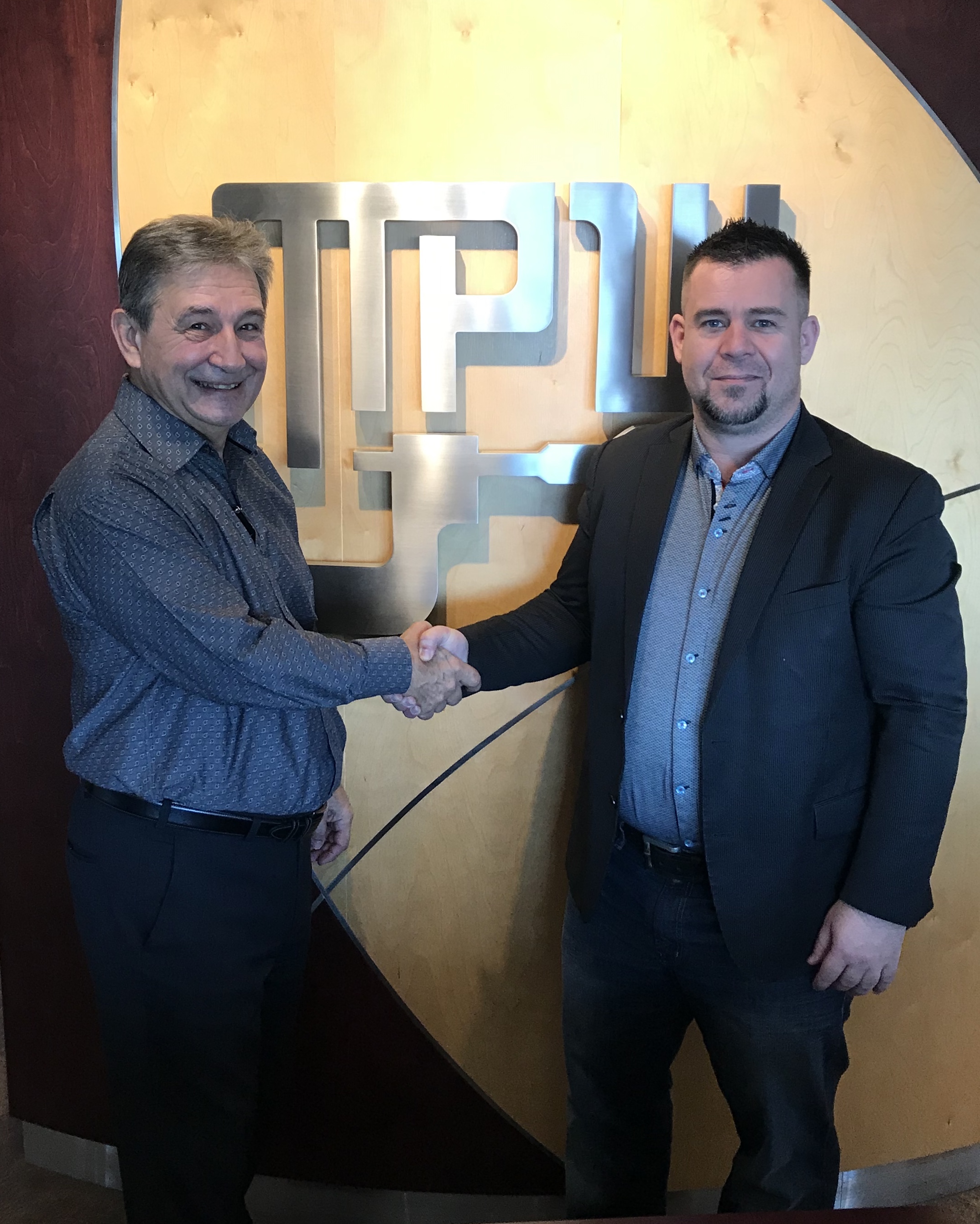 models.PagesItems$ImgGallery@2e36e082